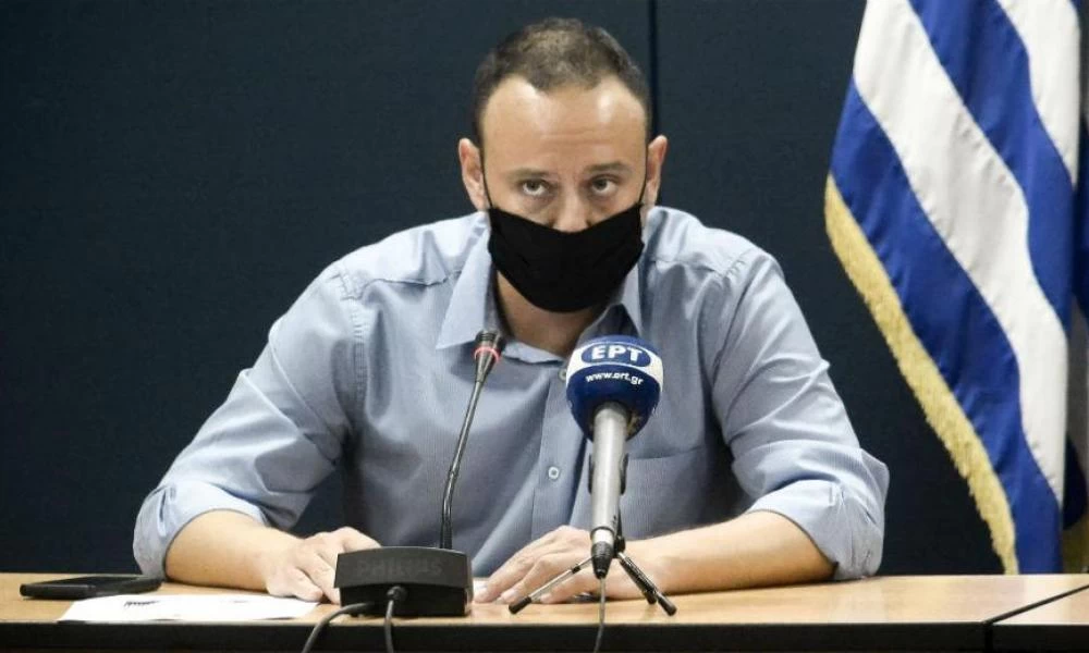 Μαγιορκίνης: ''Η εμβολιαζόμαστε, η έρχεται 4ο κύμα της πανδημίας''